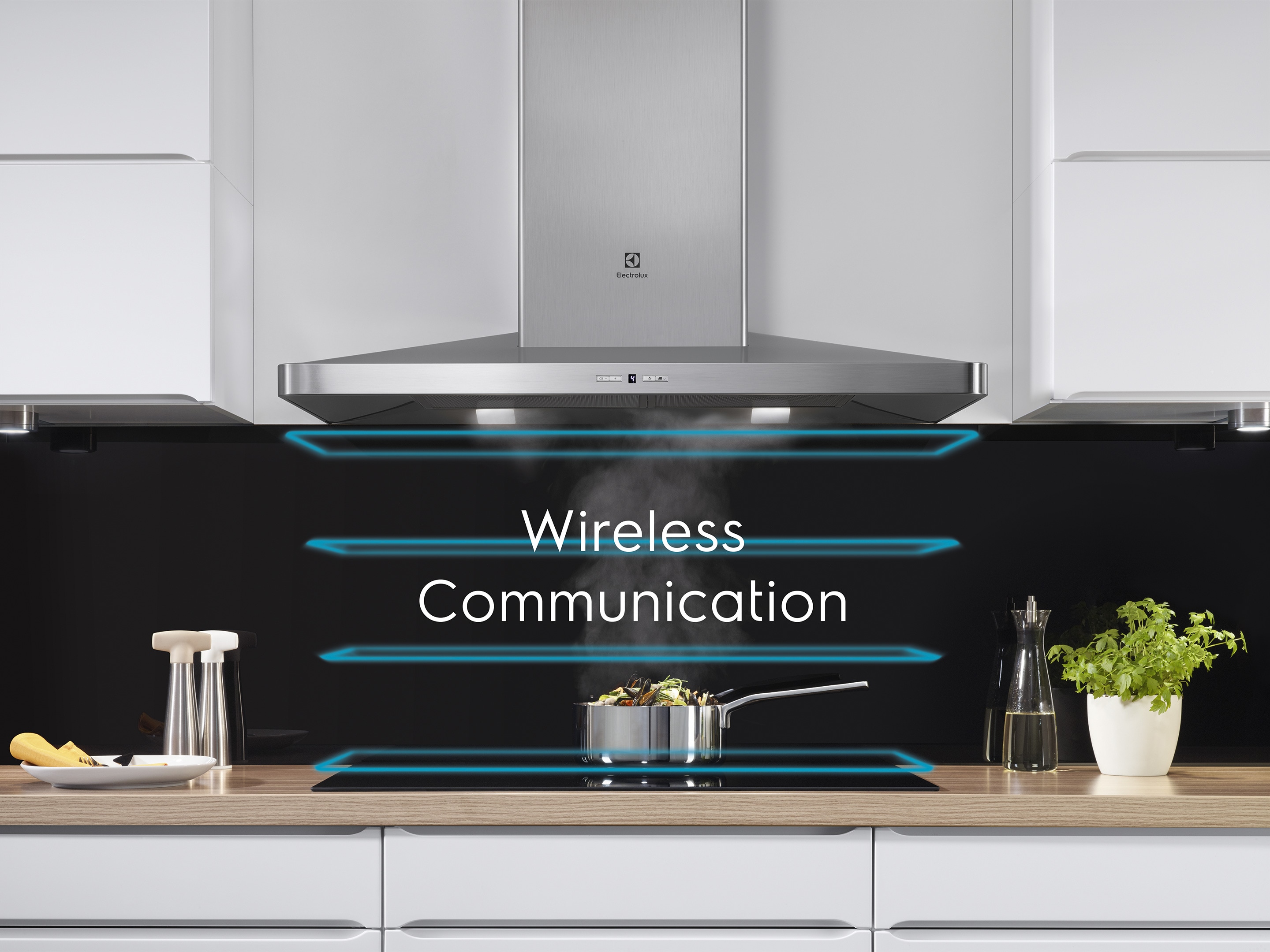 Electrolux indüksiyonlu ocağın zahmetsizce nasıl Electrolux davlumbaza bağlandığını gösteren şema